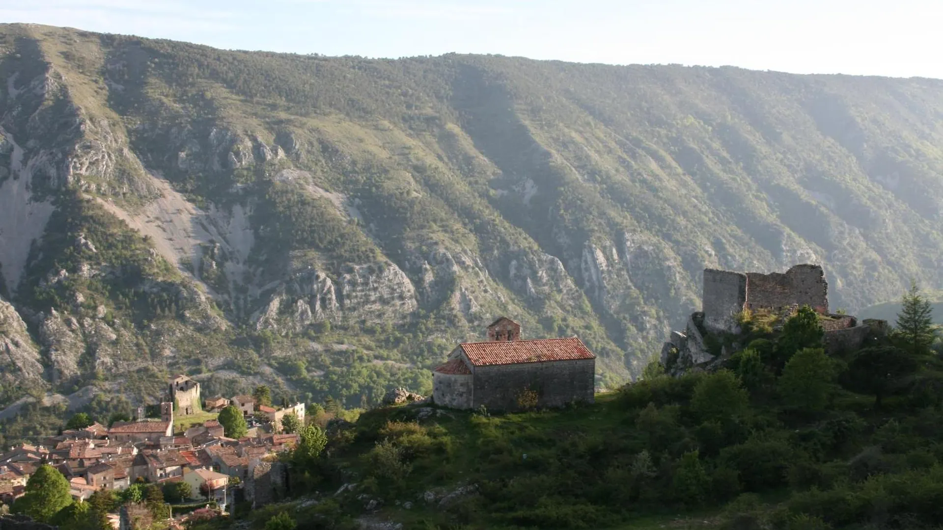 Grande Maison De Village 200 M2 Calme Tout Confort Greolieres 0*,  France