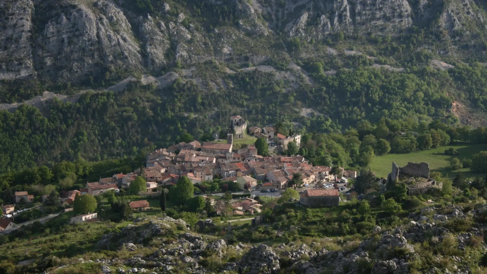 Grande Maison De Village 200 M2 Calme Tout Confort Greolieres 0*,  France