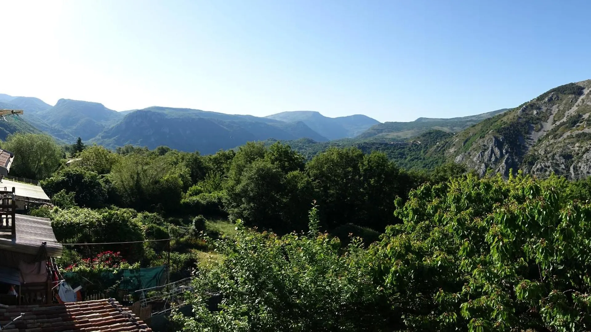 Holiday home Grande Maison De Village 200 M2 Calme Tout Confort Greolieres